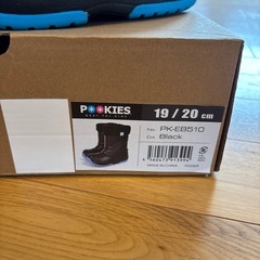 【新品】プーキーズ　スノーブーツ  黒　19センチ　20センチの画像