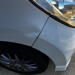 スズキ　MK21S パレット　白の画像