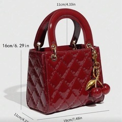 【新品未使用】上品キルティングハンドバッグの画像