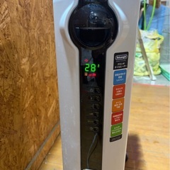 L1003 DeLonghi デロンギ オイルヒーター JRE0812 8〜10畳 在庫×2の画像