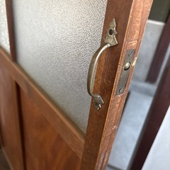 昭和レトロ！可愛いすりガラスの木の扉1の画像