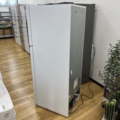 YAMADA ヤマダ ノンフロン冷凍冷蔵庫 YRZ-F23K 2022年製 2ドア 右開き 定格内容積236lキッチン家電 冷蔵庫 のご紹介です！の画像