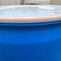 200L大容量ポリタンクの画像