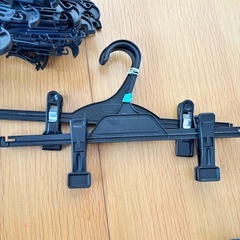 【無料】プラスチック　ハンガーの画像