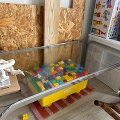 透明テーブルの画像