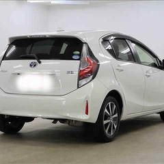 ❑全国自社ローン対応❑ 平成29年12月登録のアクアの画像