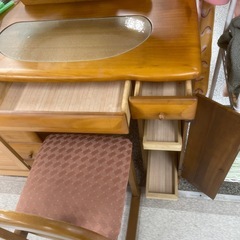 ドレッサー　横幅約74㎝　奥行約42㎝　高さ約138㎝の画像