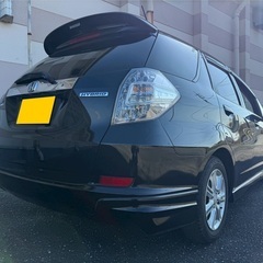 ガソリン代 節約☆HYBRID入りました‼️23年式☆月々1万円〜分割払い可❗️車検2年付き！大人気☆ホンダ フィット☆ナビ付き☆走行中DVD見れます☆ETC☆バックカメラ☆ドラレコ付きのフル装備☆ウィンカーミラー☆フル装備☆社外アルミ☆車内広々‼️の画像