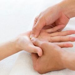 女性専用サロン　自宅でできる頭・顔・手ツボ　足ツボ講座の画像