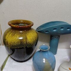 処分価格、花瓶、一輪挿しなど　1個200円〜300円の画像