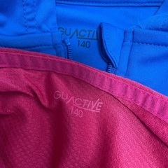 👦✨美品子供服キッズ男女兼用GU active 日焼け予防、羽織👕の画像