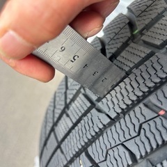 16インチ スタッドレスタイヤの画像