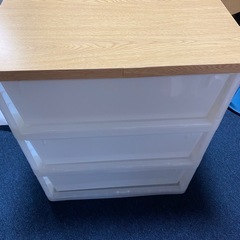 【取引決定】天板タイプの3段衣類ケースの画像