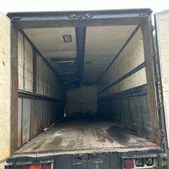 6.7坪/外寸長さ985cm、大型コンテナ、ジャンク！雨漏り！DIY改造ベースに最適★リフォーム素材★ガレージ.事務所.倉庫★平ボディ配送★福岡の画像