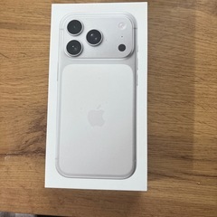 iPhone17pro     220000円
の画像
