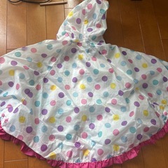 ドット柄レインコートの画像