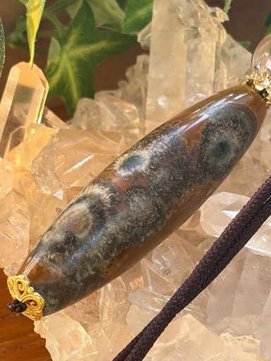 《一点物》古代の力を宿す 　蒙古天珠（ロングタイプ）ペンダント
