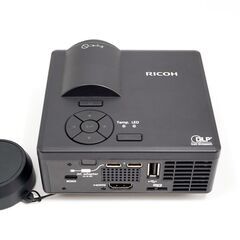 RICOH PJ WXC1210 小型プロジェクター｜WXGA｜800ルーメン｜HDMI対応｜動作良好の画像