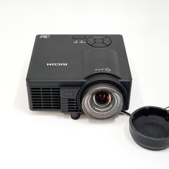RICOH PJ WXC1210 小型プロジェクター｜WXGA｜800ルーメン｜HDMI対応｜動作良好の画像