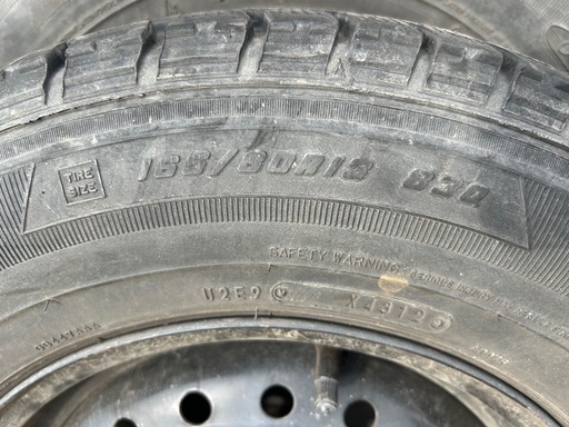 スタッドレスタイヤ（165/80R13 83Q）