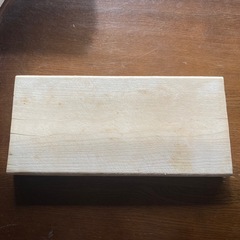 木のまな板の画像