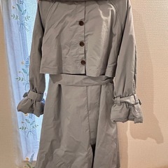 トレンチコート　中ボア　ブルー系の画像