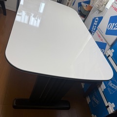 ダイニングテーブル　テーブルのみ　中古
の画像