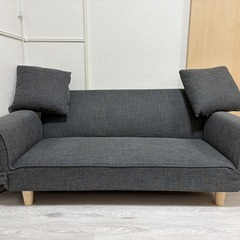 【美品】LOWYA 2人掛けソファ｜ダークグレー｜傷・汚れなし｜1000円でお譲りしますの画像