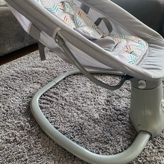ベビースウィング　バウンサー　電動の画像