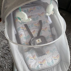 ベビースウィング　バウンサー　電動の画像