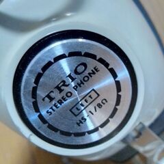 トリオ　TRIO  HS ー1/8  　ステレオヘッドフォン　経年保管品　ジャンク　汚れ黄ばみ有りの画像