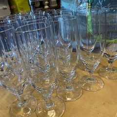 ビールグラス　19個　ビアグラス　脚付　飲食店の画像