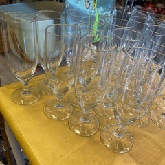 ビールグラス　19個　ビアグラス　脚付　飲食店の画像