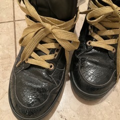 プーマキャット　ハイカットスニーカー
の画像