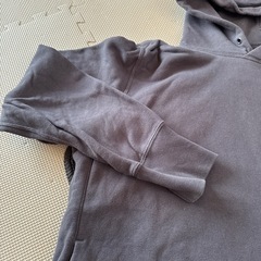 ユニクロ　メンズ　パーカー　LLの画像