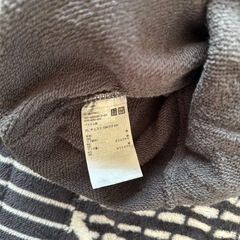 ユニクロ　メンズ　パーカー　LLの画像