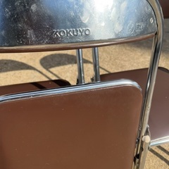 コクヨ パイプチェア 折りたたみイス ４個セットの画像