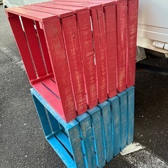 ピンクとブルーのシェルフ２つセットの画像