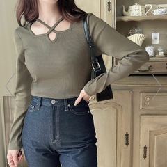 【新品タグ付き】Meiru クロスネック長袖リブトップス グレージュ　Lサイズの画像