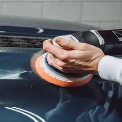 中古車（主にハイエース）の内装・外装クリーニングスタッフの画像