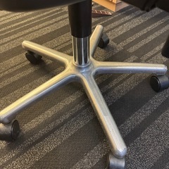 オカムラ　
オフィス　椅子　事務の画像