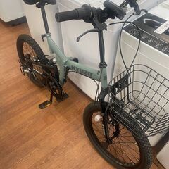 リサイクルショップどりーむ天保山店　No572 超美品❕　折りたたみ自転車　セミファットバイク　KYUZO　KZ-110　ギア６段変速　折りたたみ可能　定価約３万　新品に近いです🎵　後付けのカゴとライトも付属の画像