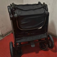 Elittle（逸乐途）EMU ベビーカーの画像