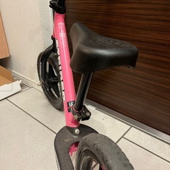 ストライダー（ピンク）の画像