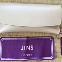 （東京・引き取り）新品未使用☆リバティ×JINSのめがねケースの画像