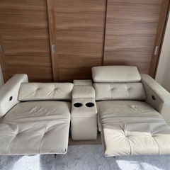 リクライニングソファの画像