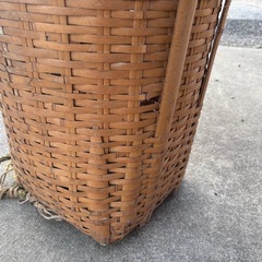 背負い籠　カゴ　竹　インテリア　昭和　レトロの画像