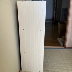 カラー本棚の画像