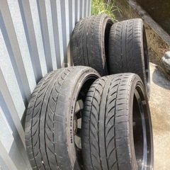 20インチ8j オフ45  225/35ZR20の画像