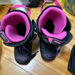 スノーボードブーツの画像